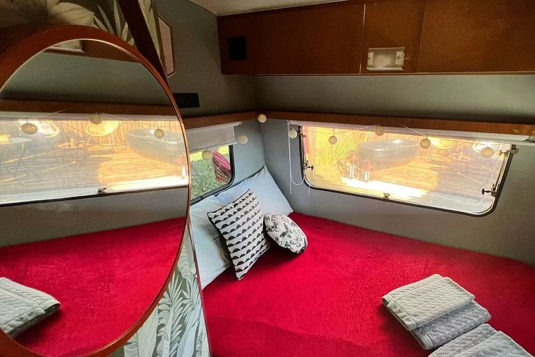 Trailer Capivara @caradecaochales