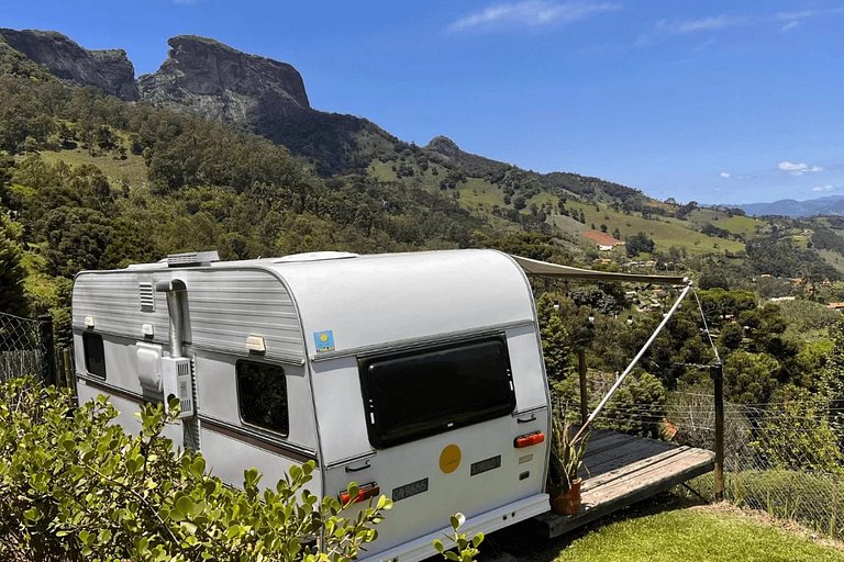 Trailer Capivara @caradecaochales