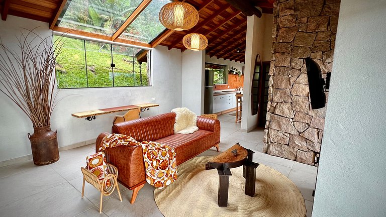 Cabana Rinoceronte - banheira vista Pedra do Baú