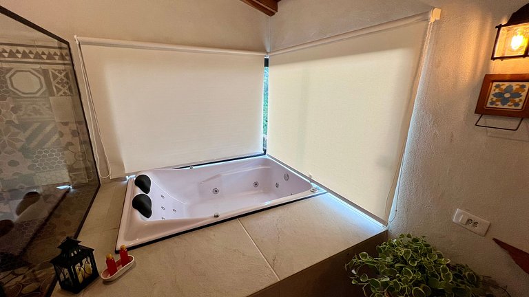 Cabana Rinoceronte - banheira vista Pedra do Baú