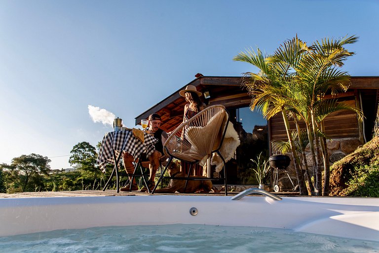 Cabana Lobo Guará - com banheira de hidromassagem