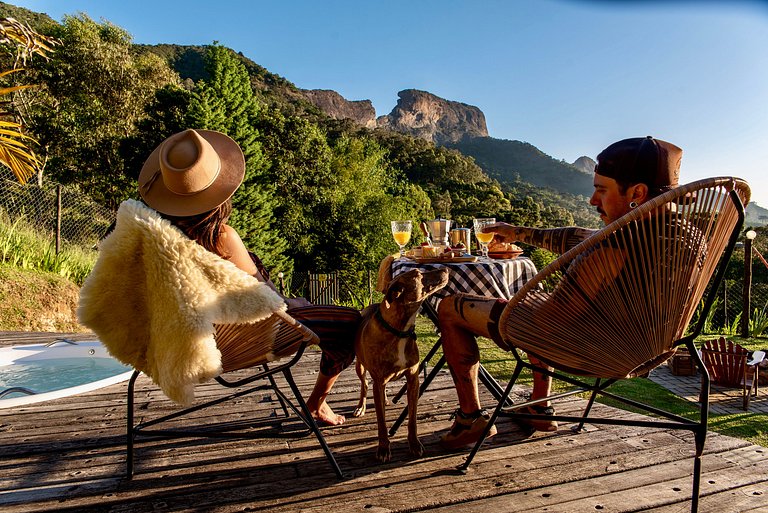 Cabana Lobo Guará - com banheira de hidromassagem