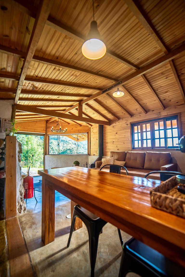 Cabana Lobo Guará - com banheira de hidromassagem