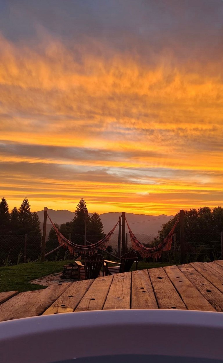 Cabana Lobo Guará - com banheira de hidromassagem