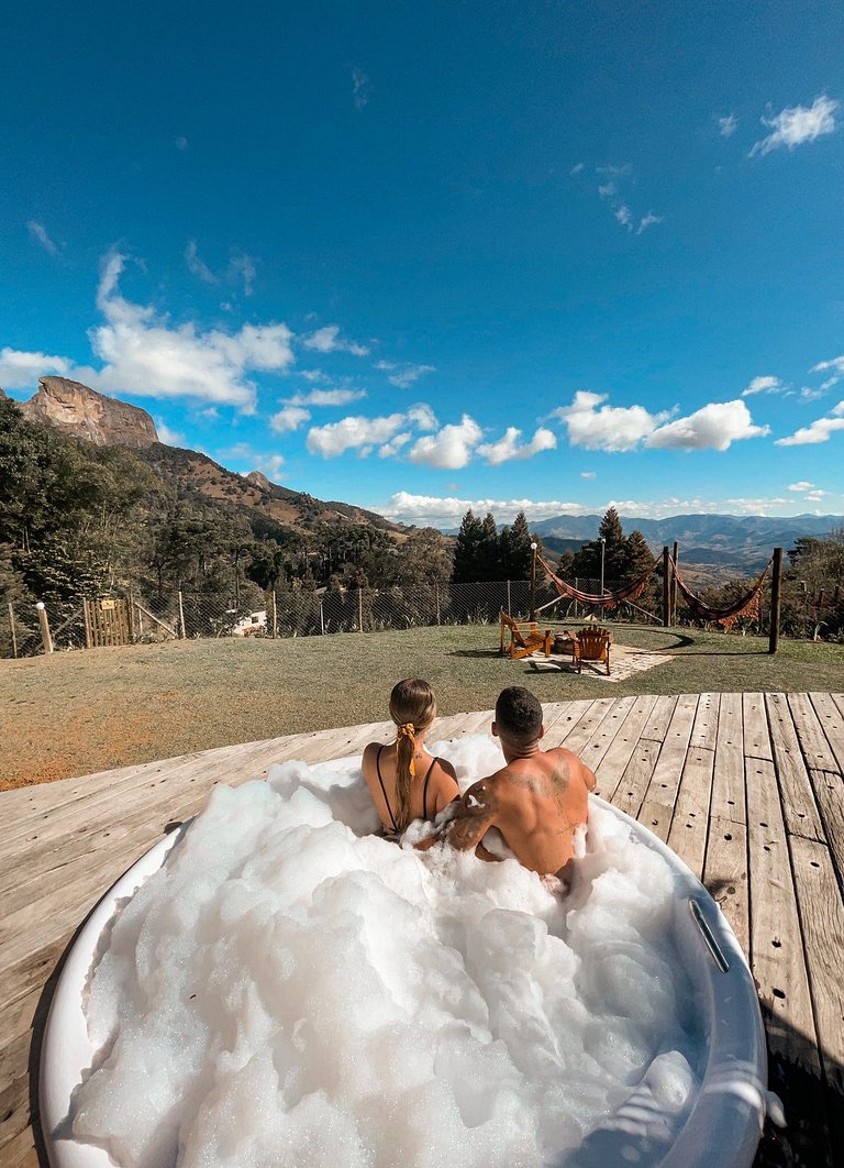 Cabana Lobo Guará - com banheira de hidromassagem