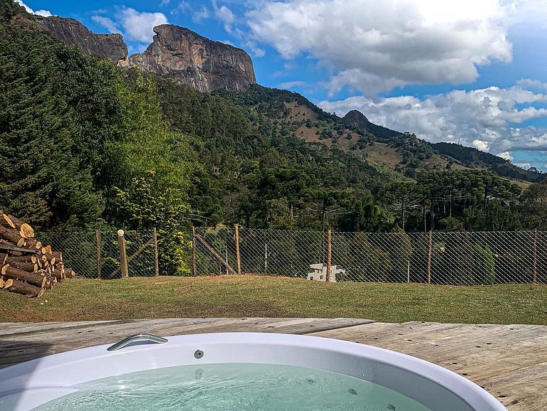 Cabana Lobo Guará - com banheira de hidromassagem