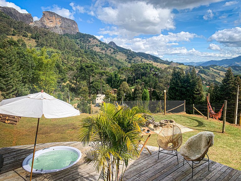 Cabana Lobo Guará - com banheira de hidromassagem