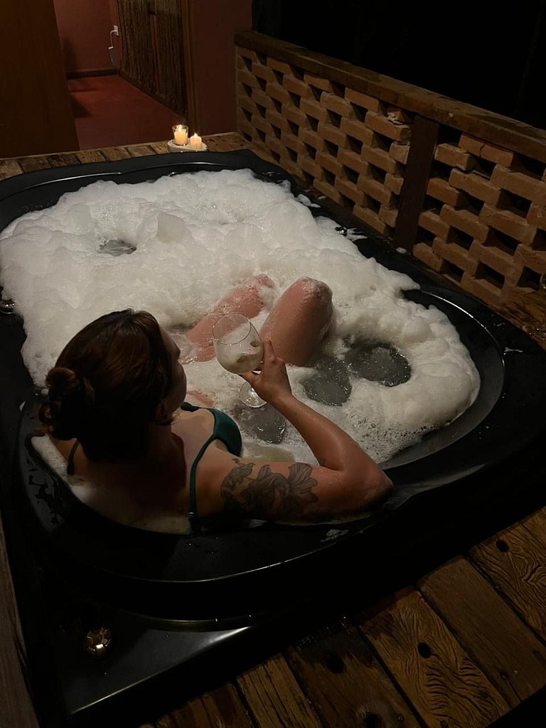 Cabana Arara - com banheira de hidromassagem