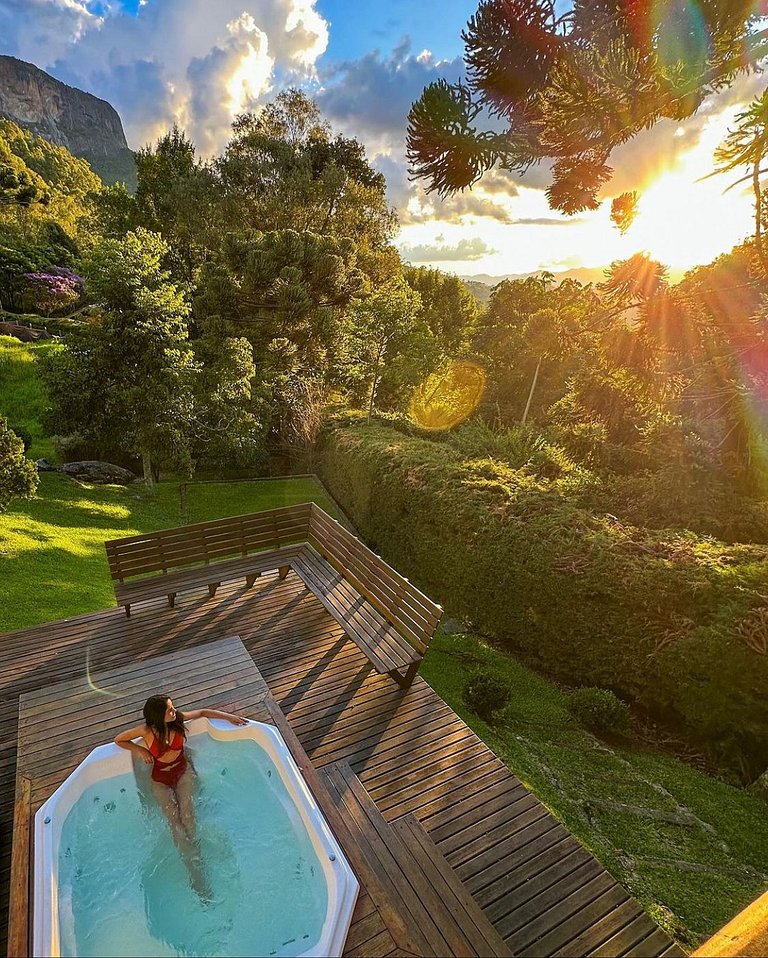 Chalé São Bernardo - com banheira de hidromassagem