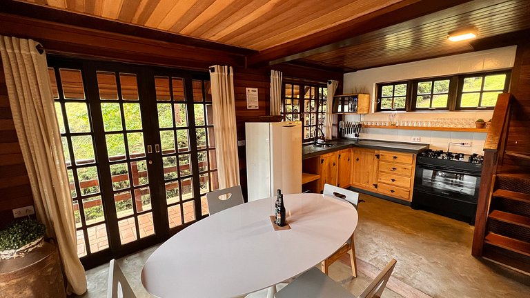 Chalé São Bernardo - com banheira de hidromassagem