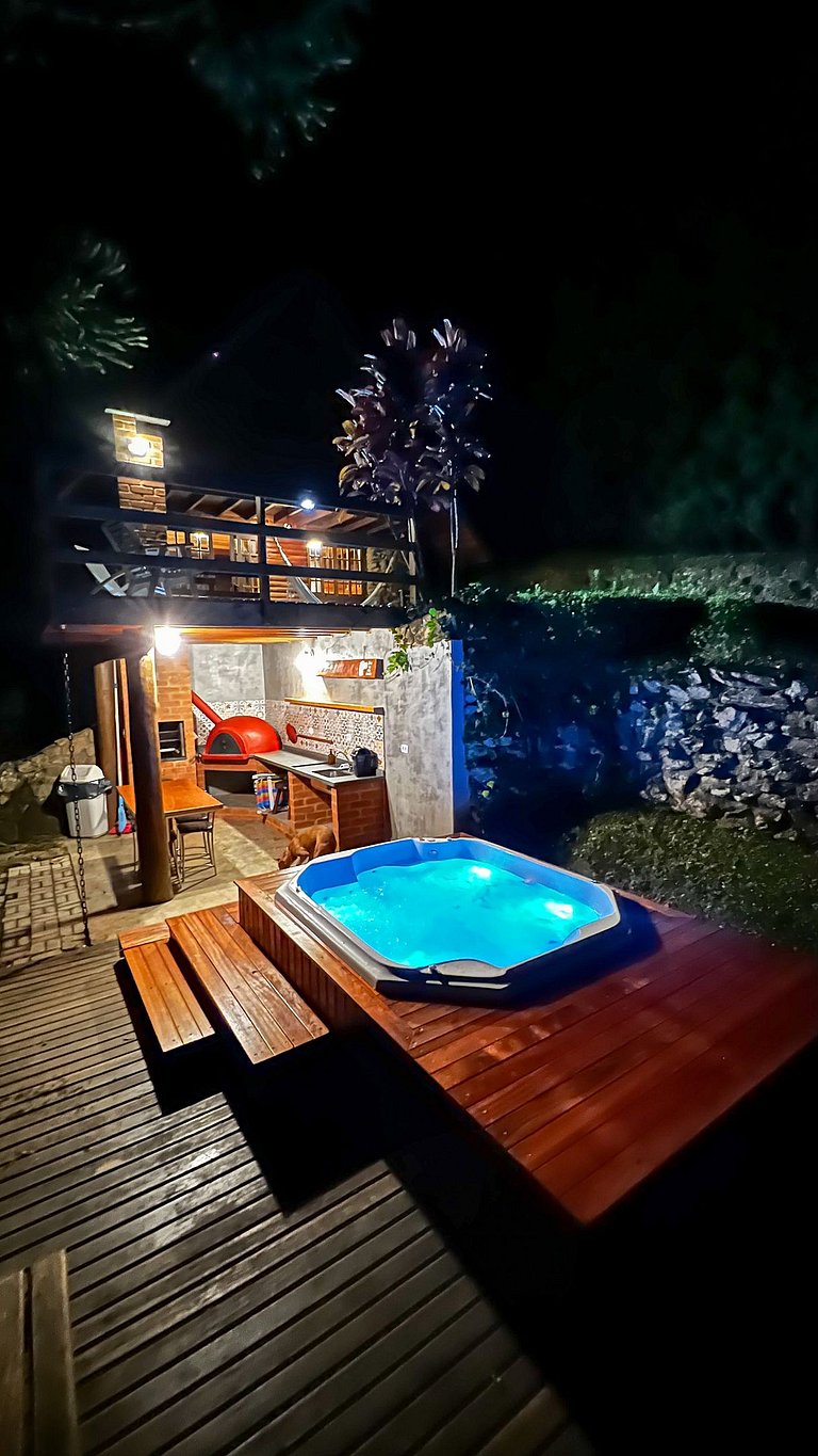 Chalé São Bernardo - com banheira de hidromassagem