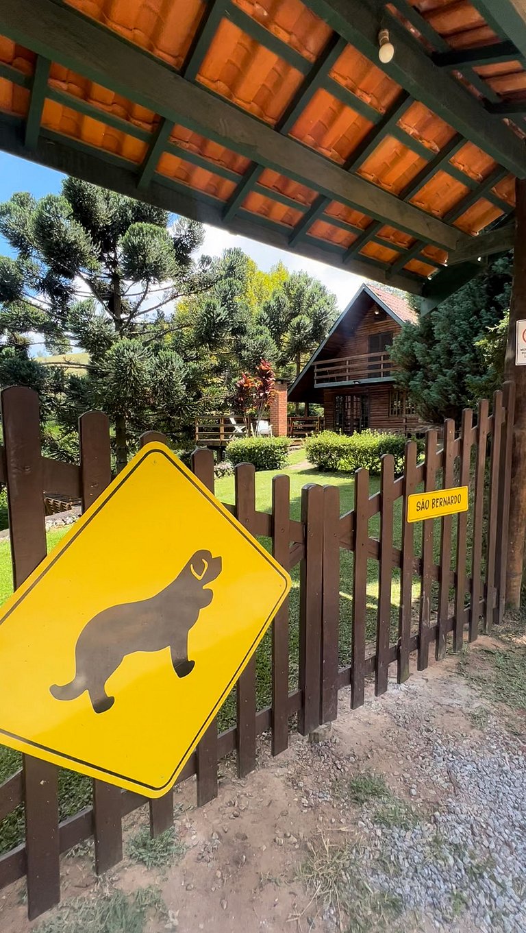 Chalé São Bernardo - com banheira de hidromassagem