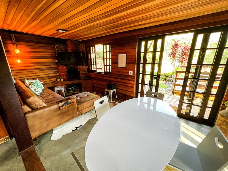 Chalé São Bernardo - com banheira de hidromassagem