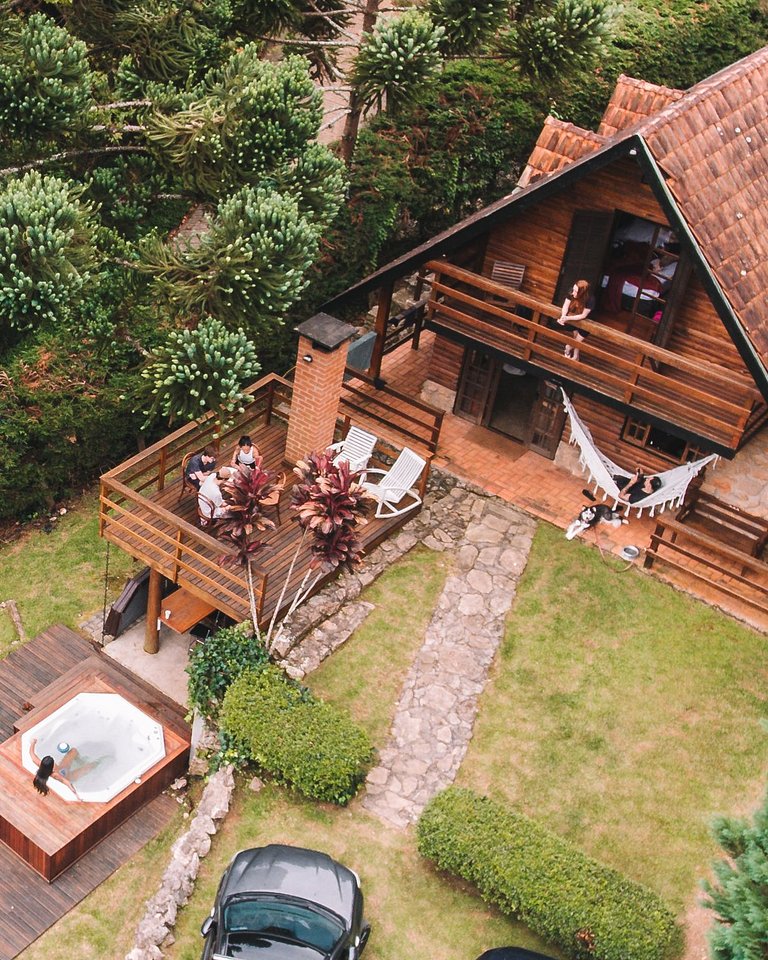 Chalé São Bernardo - com banheira de hidromassagem