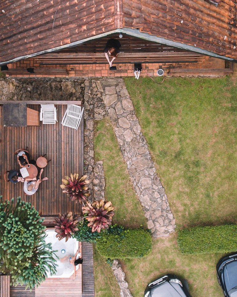 Chalé São Bernardo - com banheira de hidromassagem