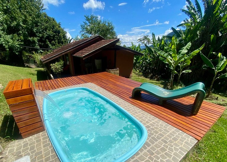 Cabana Catuaí - banheira hidromassagem e piscina